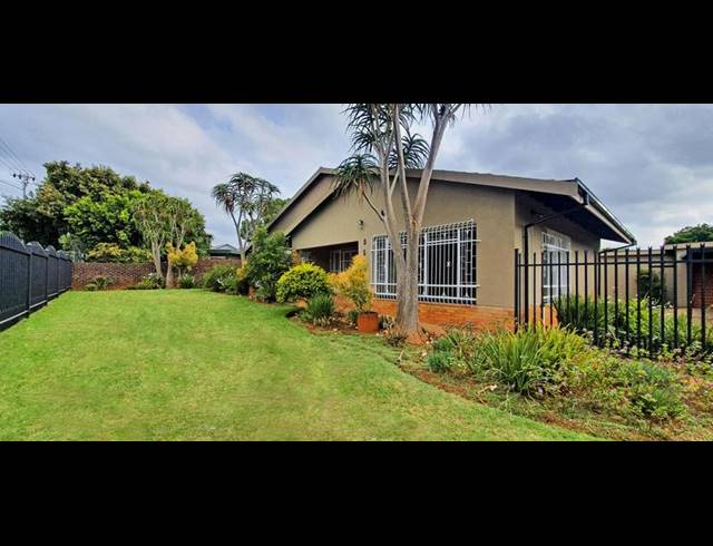 4 BEDROOM HOUSE FOR SALE IN WINGATE PARK